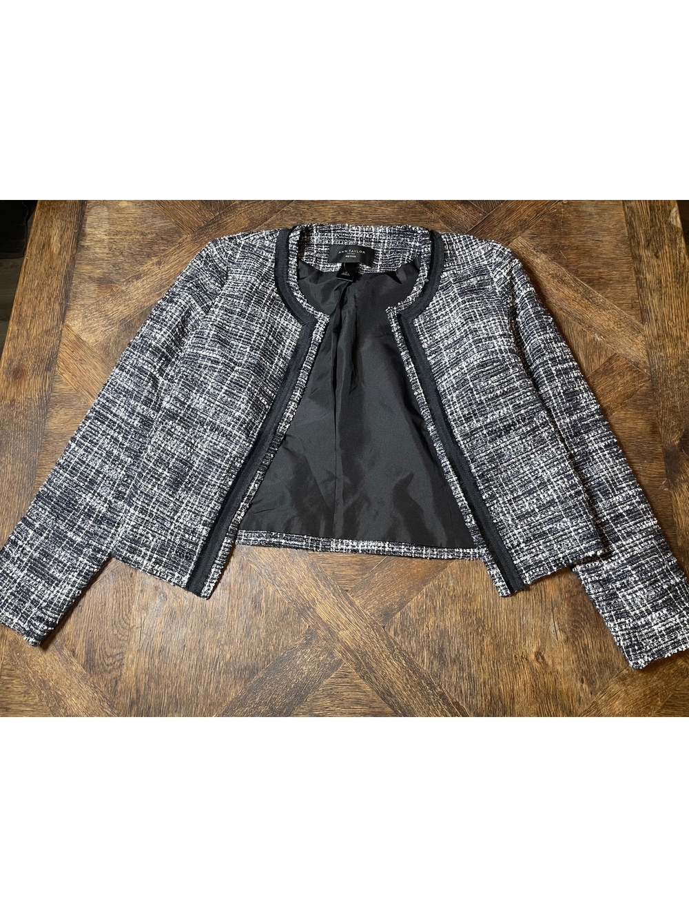 Ann Taylor 4p black white gray sports coat blazer EUC - Picture 3 of 9